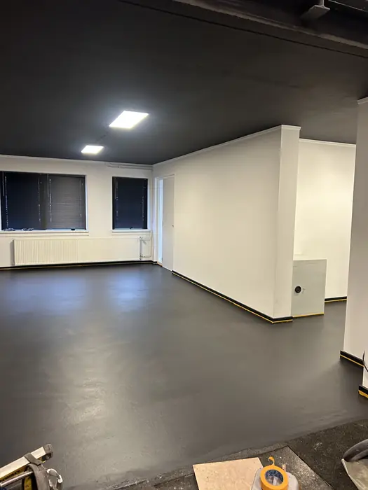 Bedrijfsruimte afgewerkt